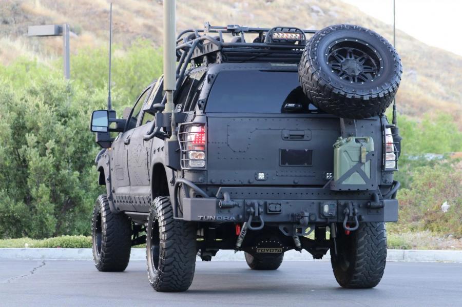  Toyota Tundra CrewMax 4x4 Zombie Apocalypse 2013 года  (фото 82 из 461)
